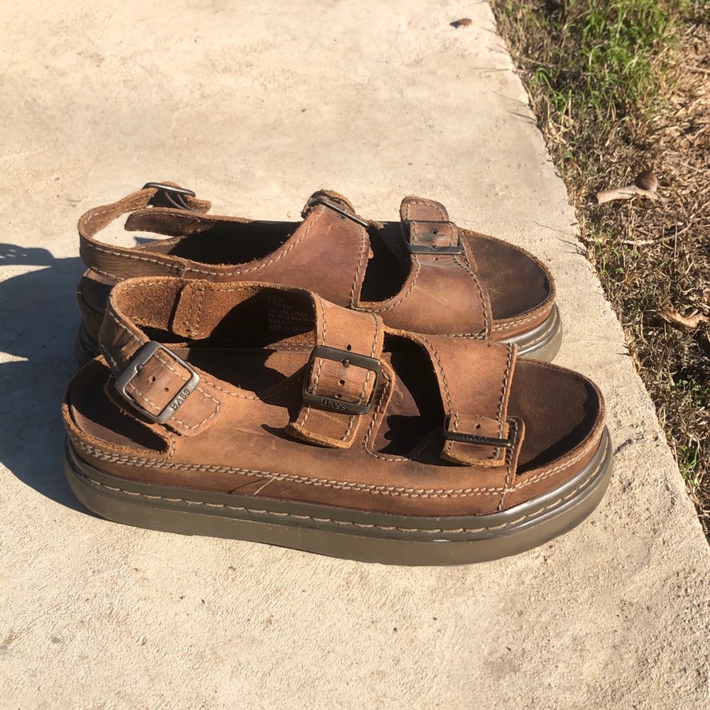 Platform sandals